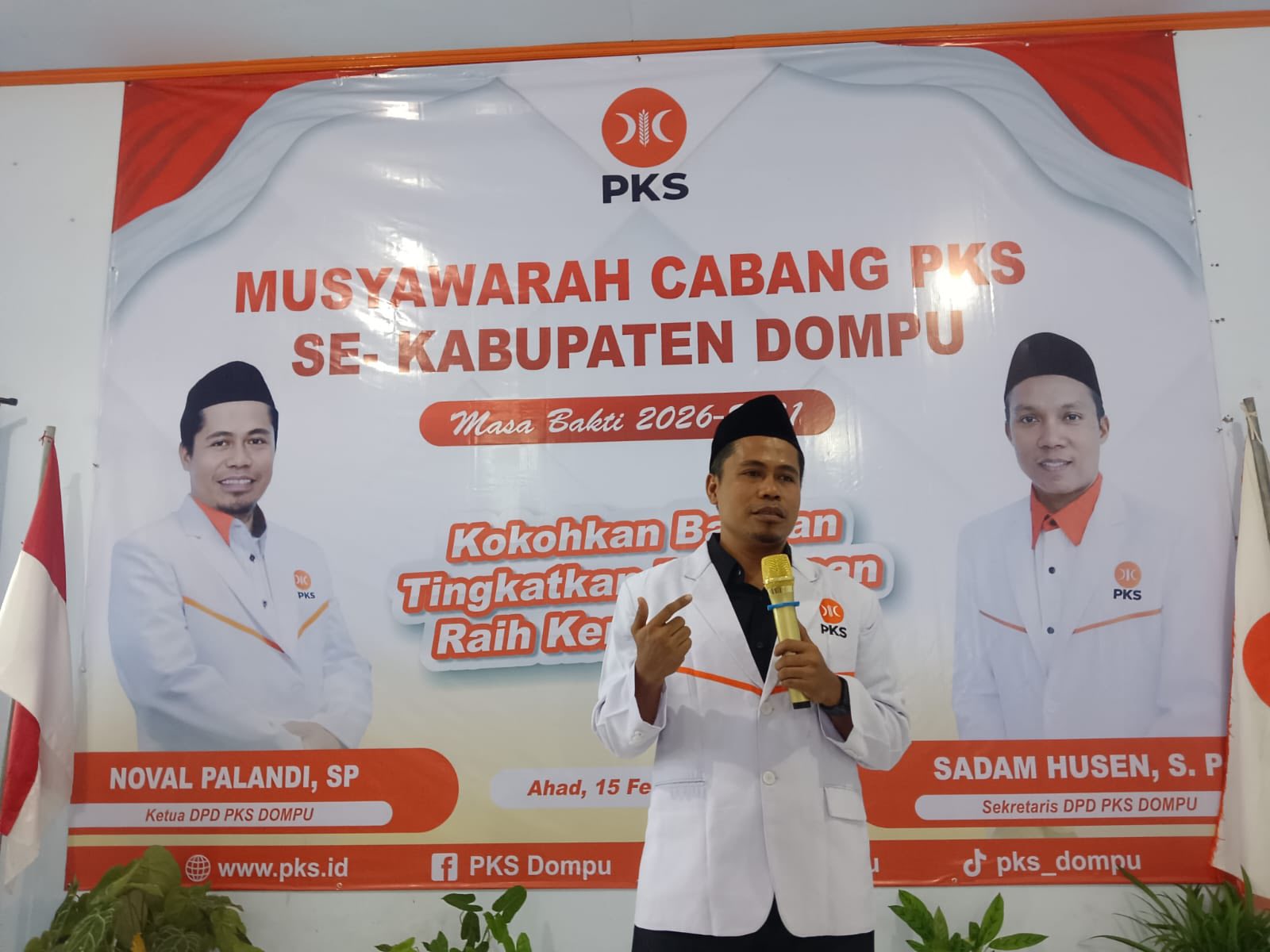 Presentasi program dari Ketua DPD PKS Dompu